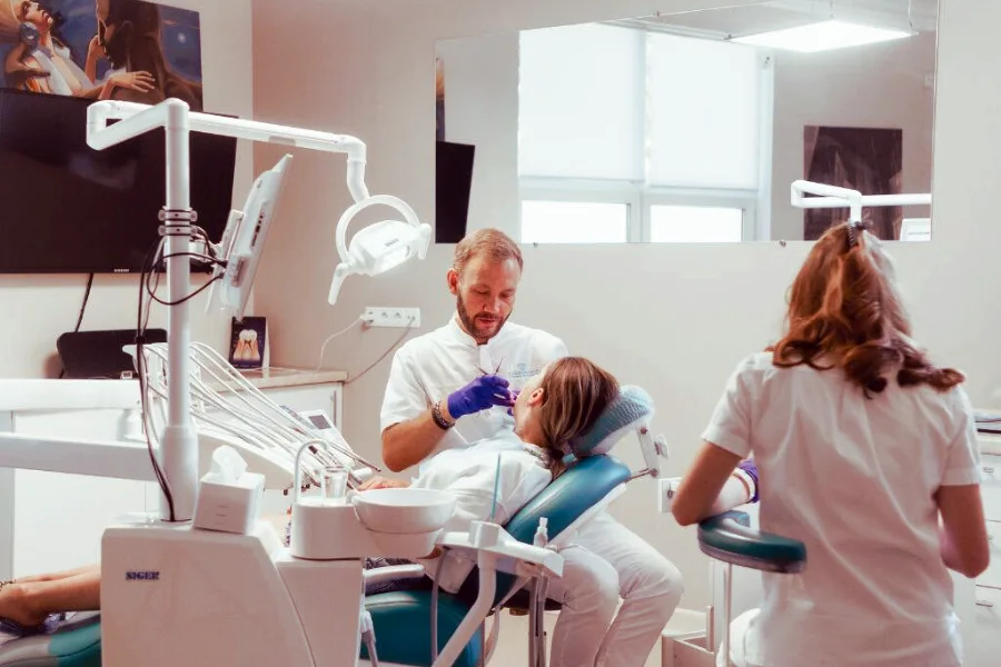 Віртуальне 3D-планування позиції імплантату. Віртуальне 3D-Планування Позиції Імплантату.