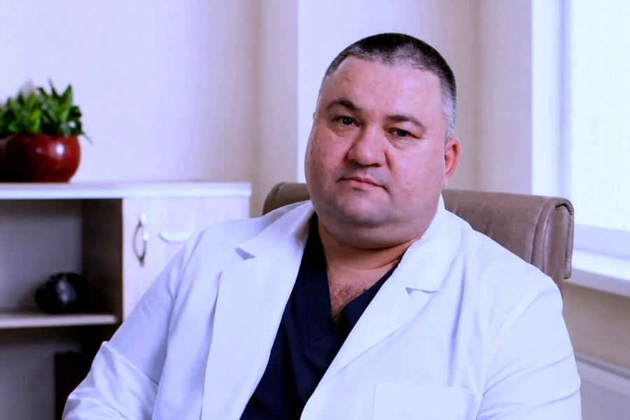 Гірагосов Євгеній Юрійович — онколог, хіміотерапевт у Києві 10 Гірагосов Євгеній Юрійович Онколог 0